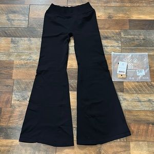 NWT High waisted butt lifting black flare leggings